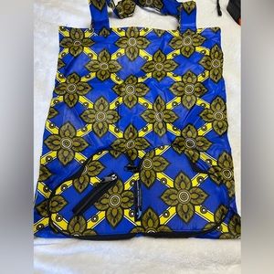 Women For Women International Heart Tote Expandable Tote Bag, NWOT